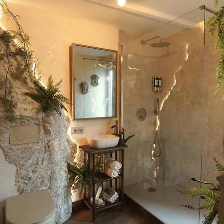 Des Aventuriers - Experience Unique & Atypique A Proche Du Centre * Ницца