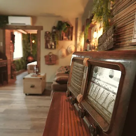 Des Aventuriers - Experience Unique & Atypique A Proche Du Centre Ницца